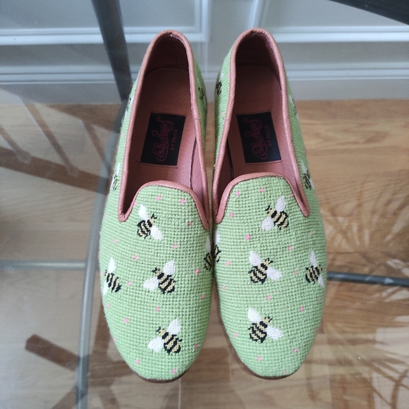 BYPAIGE Needlepoint Bumblebees on Lime loafer Flat 11.5 - Picture 1 of 10